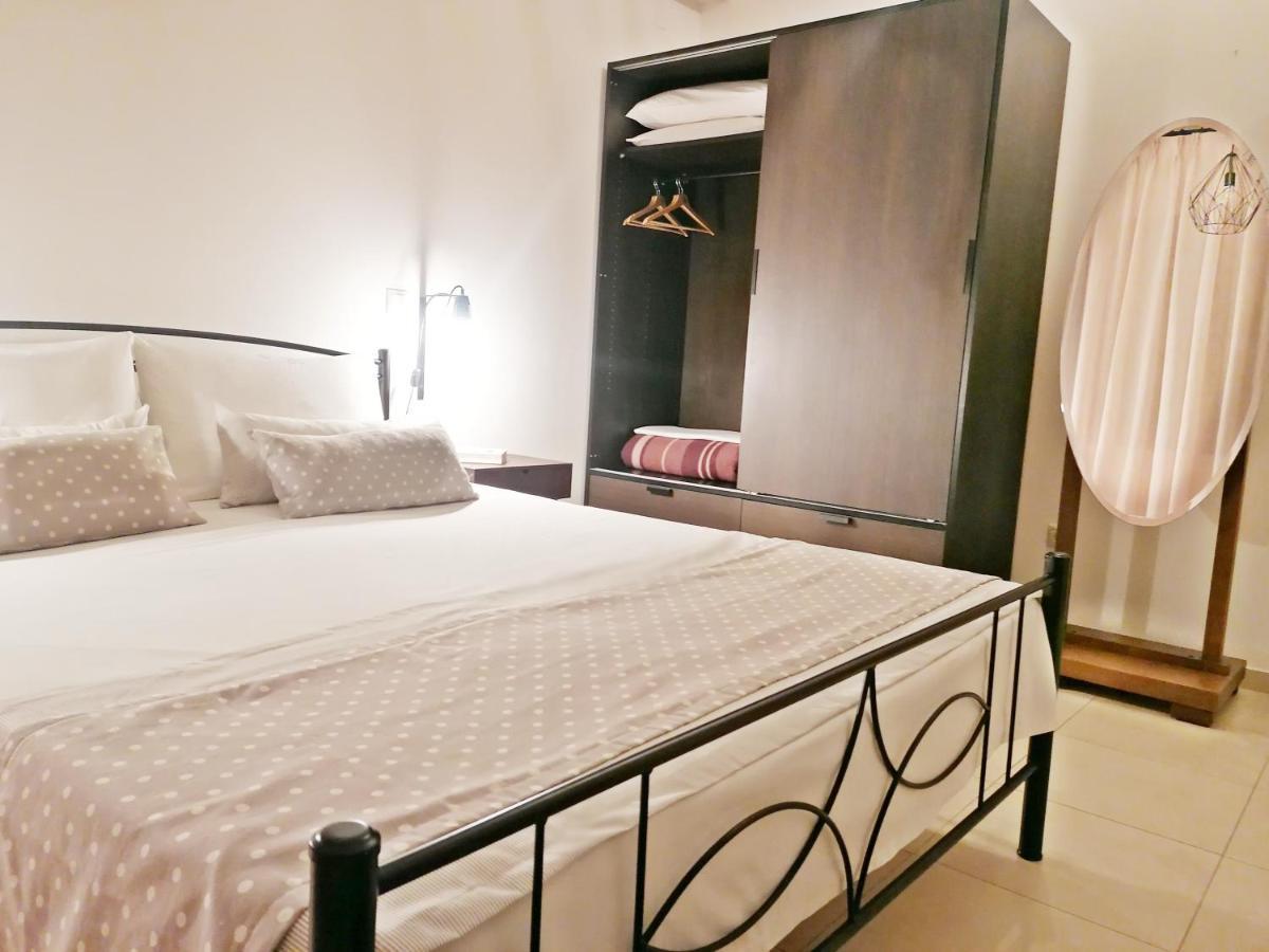 Stavi'S Guesthouse Miloi  Экстерьер фото