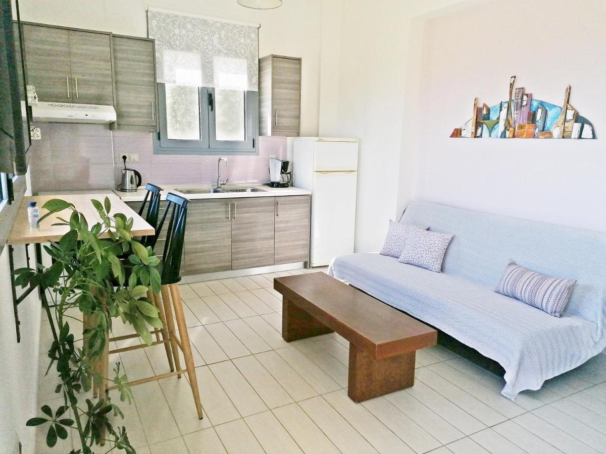 Stavi'S Guesthouse Miloi  Экстерьер фото